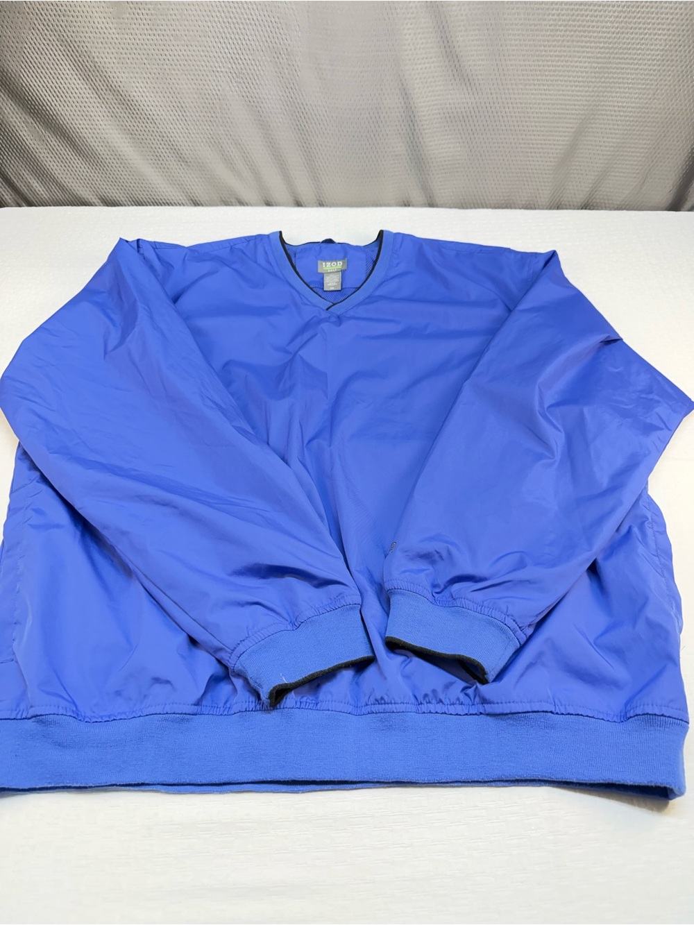 Izod Men’s Golf Royal Blue V-Neck Windbreaker Pullover